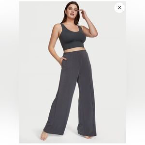 VS Festherweight Knit Wide Leg Lounge Pant